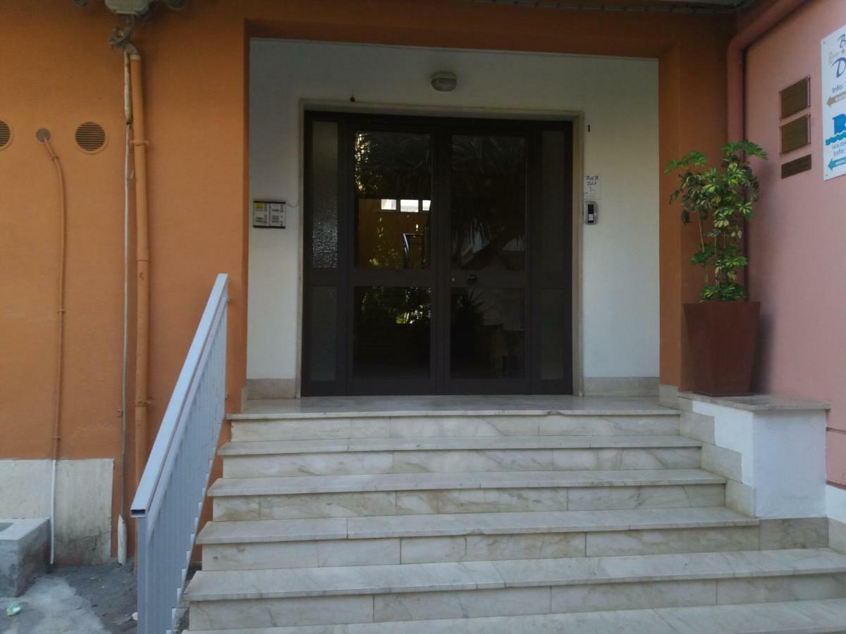 Casa Floridea -Mediterranea Sicilia Apt เชฟาลู ภายนอก รูปภาพ
